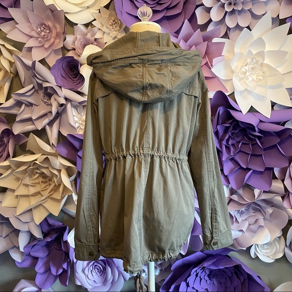 Grey Jacket - Picture 3 of 5